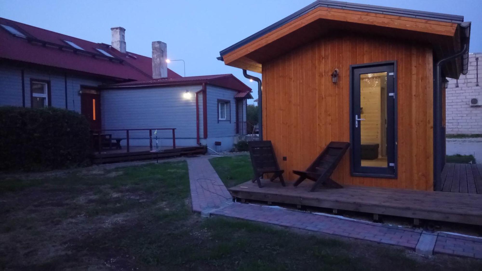 Suure-Jaani Vana Postimaja Accommodation מראה חיצוני תמונה