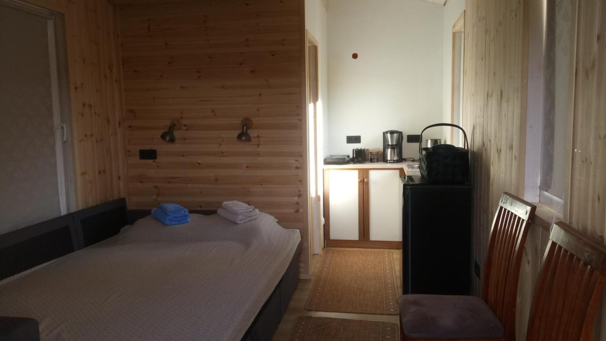 Suure-Jaani Vana Postimaja Accommodation מראה חיצוני תמונה